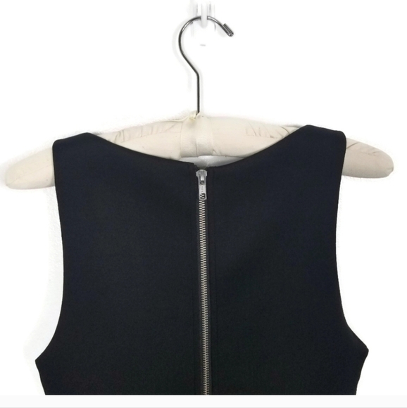 MINKPINK by Revolve flared sleeveless v- neck black mini skater dress. Size M - Picture 6 of 8